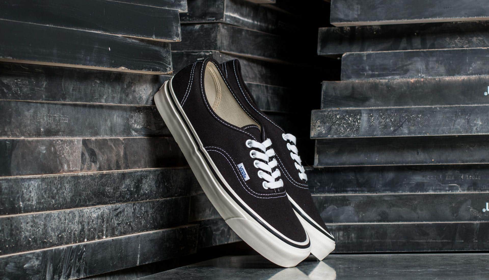 Vans Authentic 44 DX (Anaheim Factory) Black