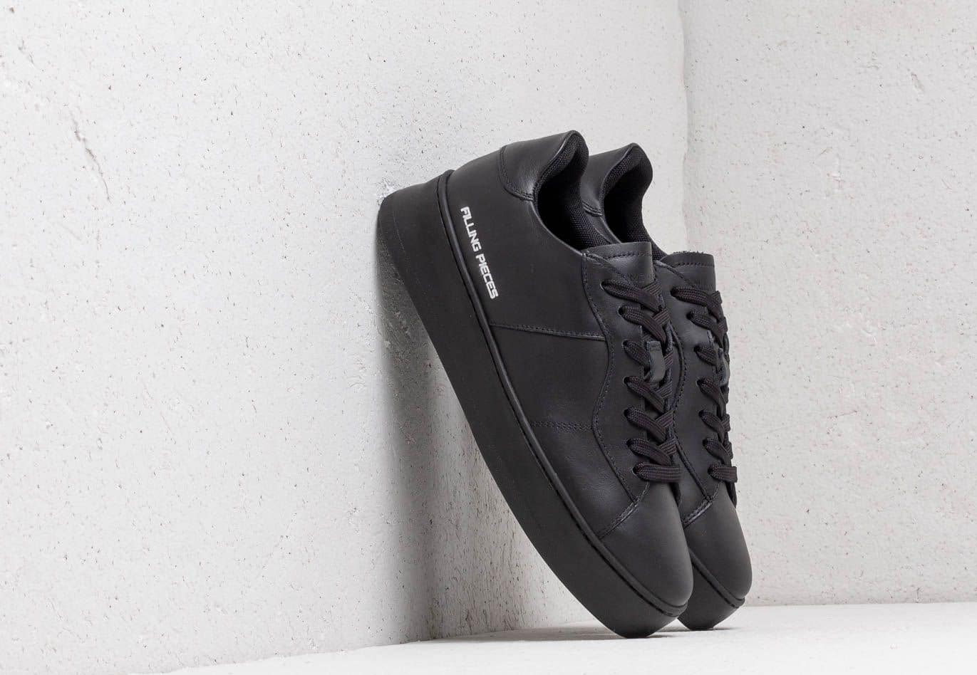 Filling Pieces Light Plain Court All Black