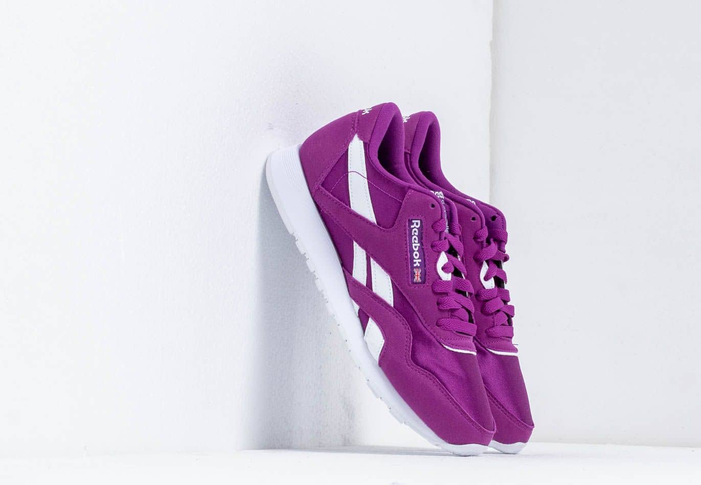 Reebok Classic Nylon Color Aubergine/ White