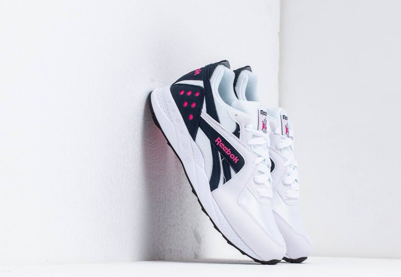 Reebok Pyro White/ Night Navy/ Pink Fusion