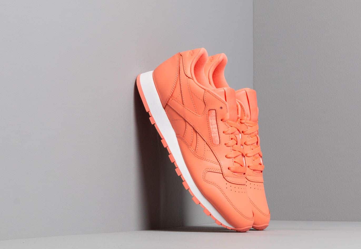 Reebok Classic Leather W Stellar Pink/ White