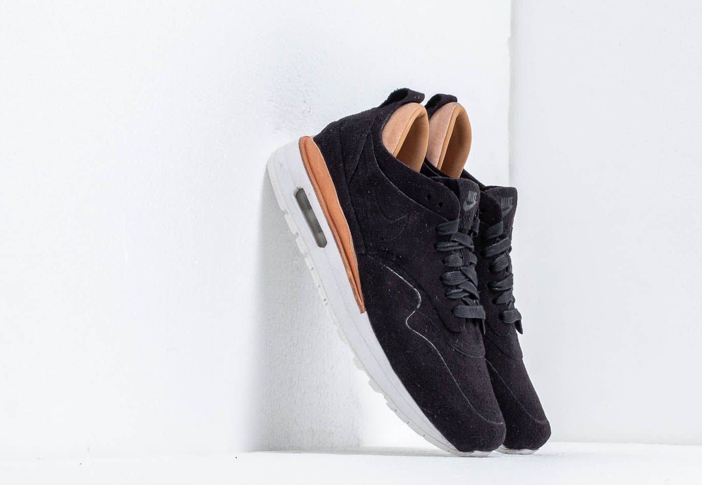 Nike Wmns Air Max 1 Royal Black/ Black
