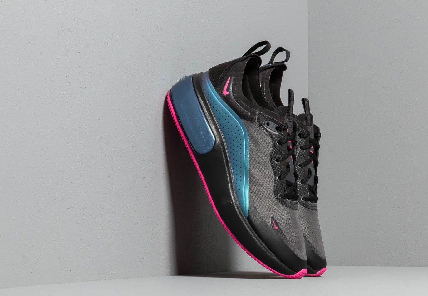 Nike W Air Max Dia Se Black/ Laser Fuchsia-Laser Fuchsia-Black