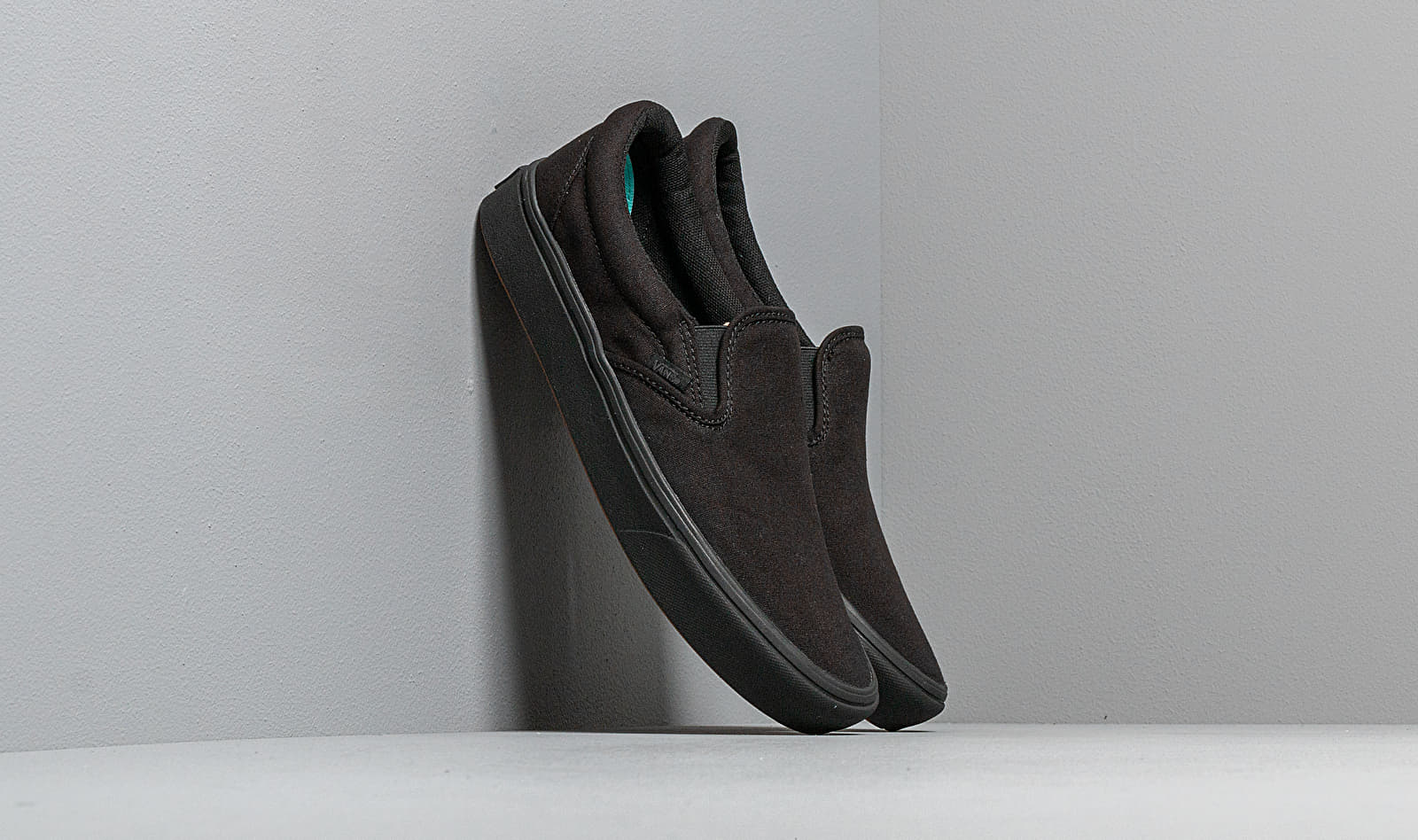 Vans ComfyCush Slip-On (Classic) Black/ Black