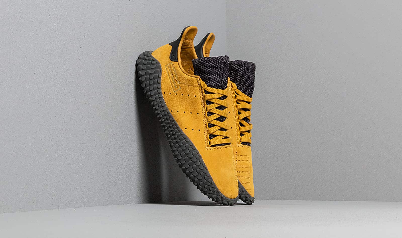 adidas Kamanda Raw Ochre/ Raw Ochre/ Carbon
