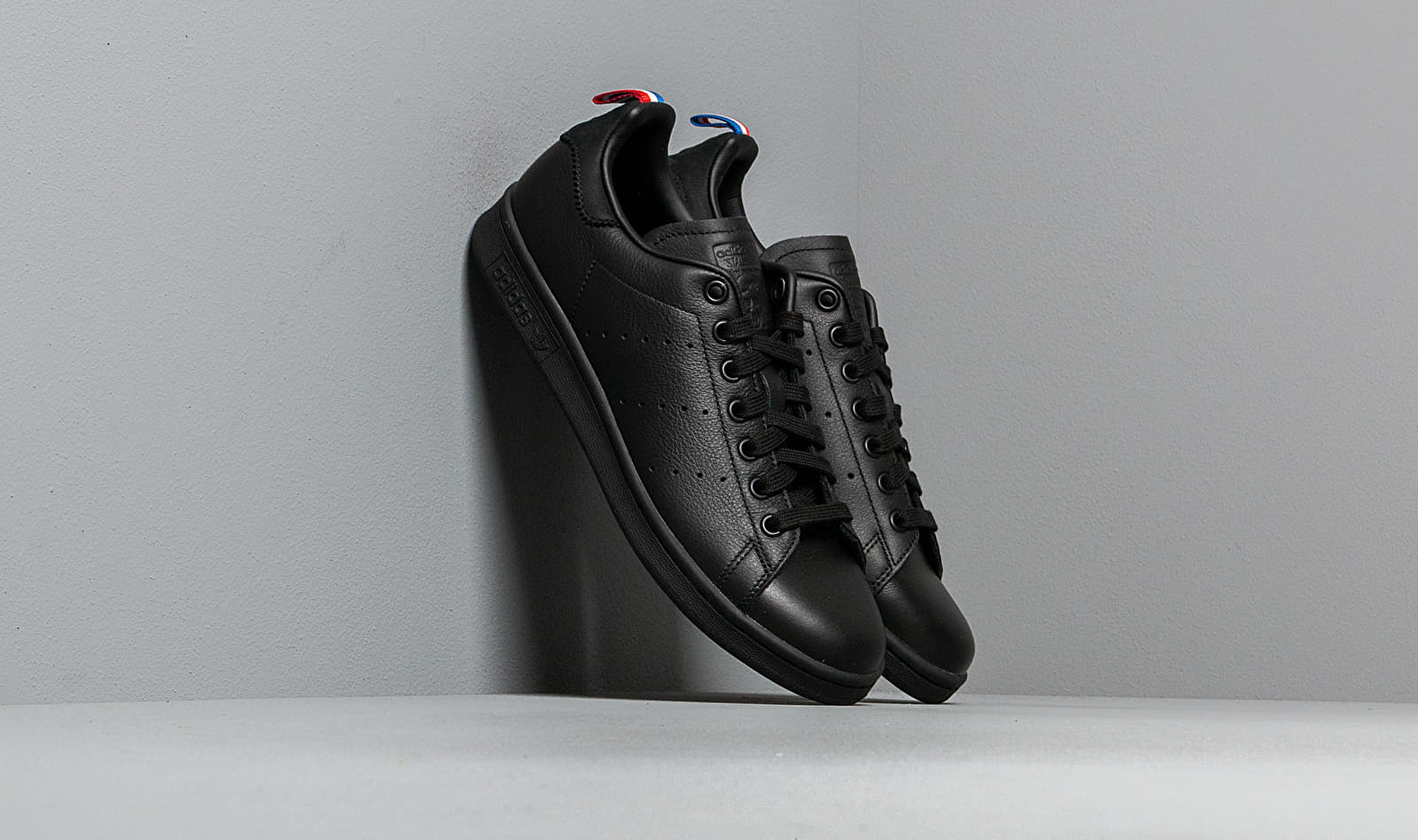 adidas Stan Smith Core Black/ Ftw White/ Scarlet