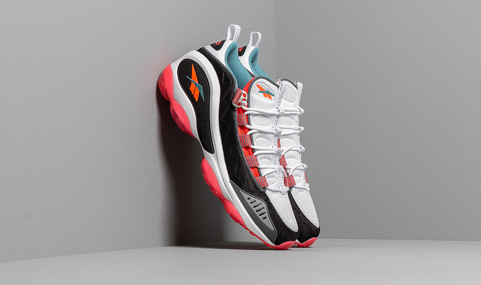 Reebok DMX RUN 10 MU Black/ White/ Neon Red