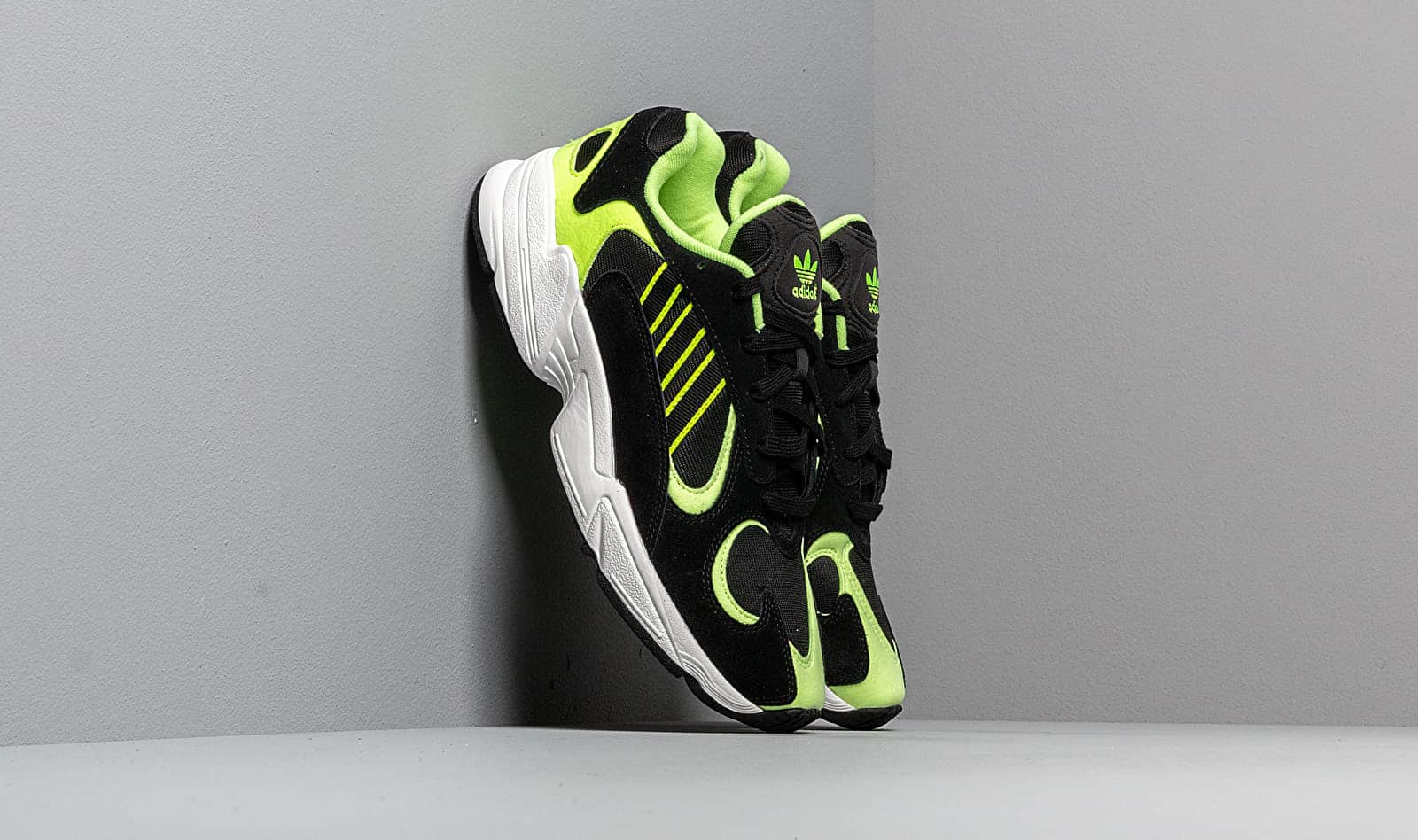 adidas Yung-1 Core Black/ Core Black/ Hi-Res Yellow