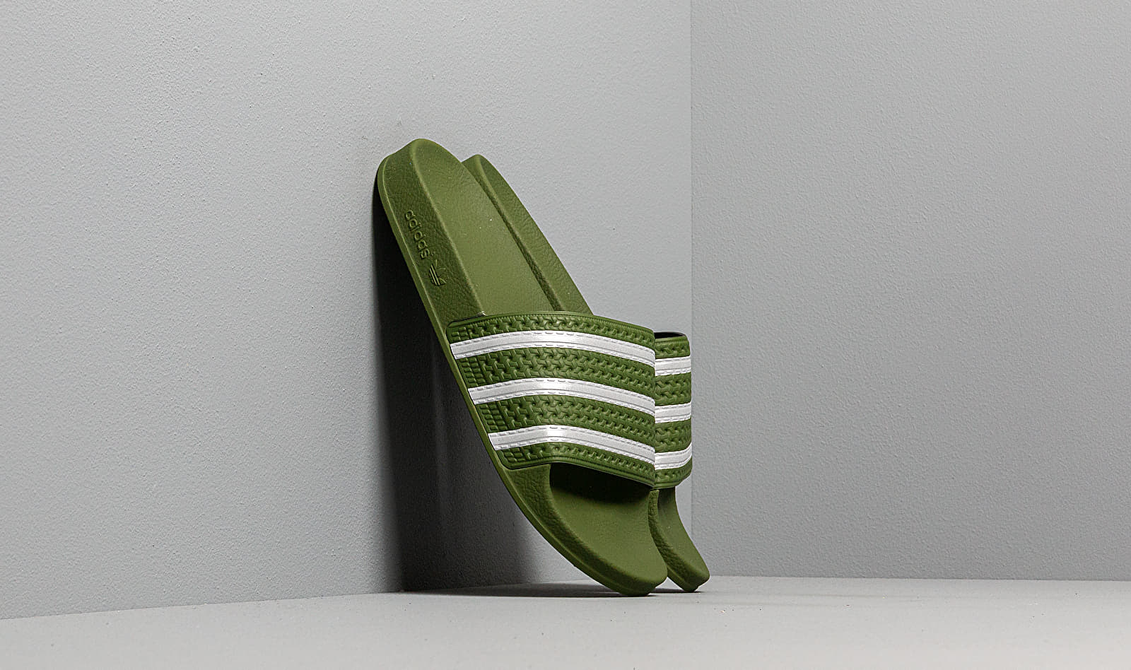 adidas Adilette Tech Olive/ Ftw White/ Tech Olive