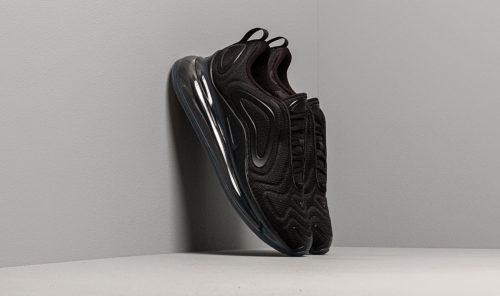 Nike W Nike Air Max 720 Black/ Black-Anthracite