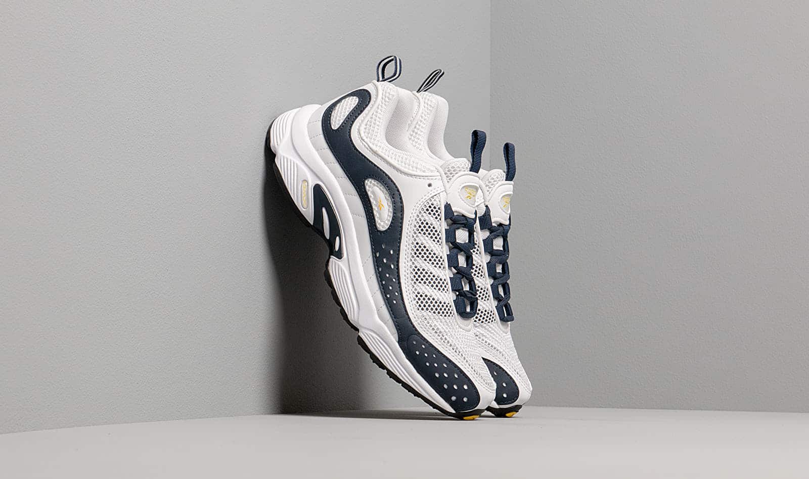 Reebok Daytona DMX II White/ Collegiate Navy/ Black