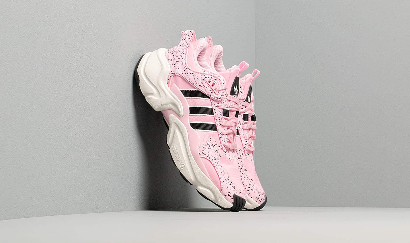 adidas Magmur Runner W True Pink/ Raw White/ Core Black