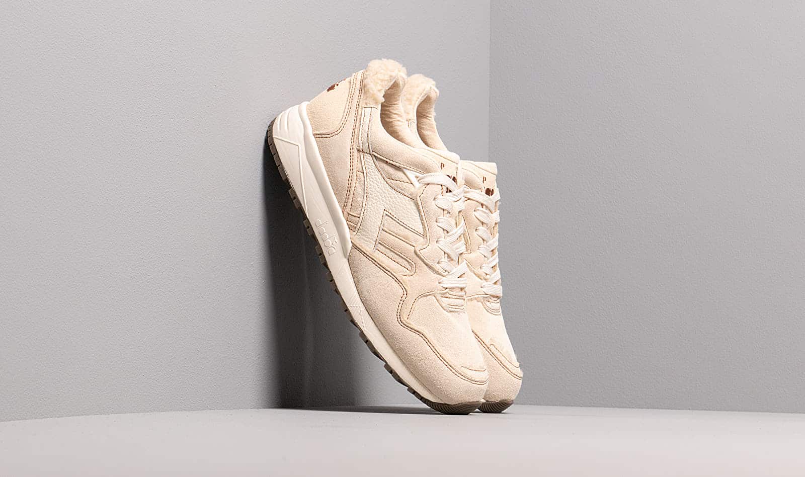 Diadora N9002 Aviator Italy Winter White