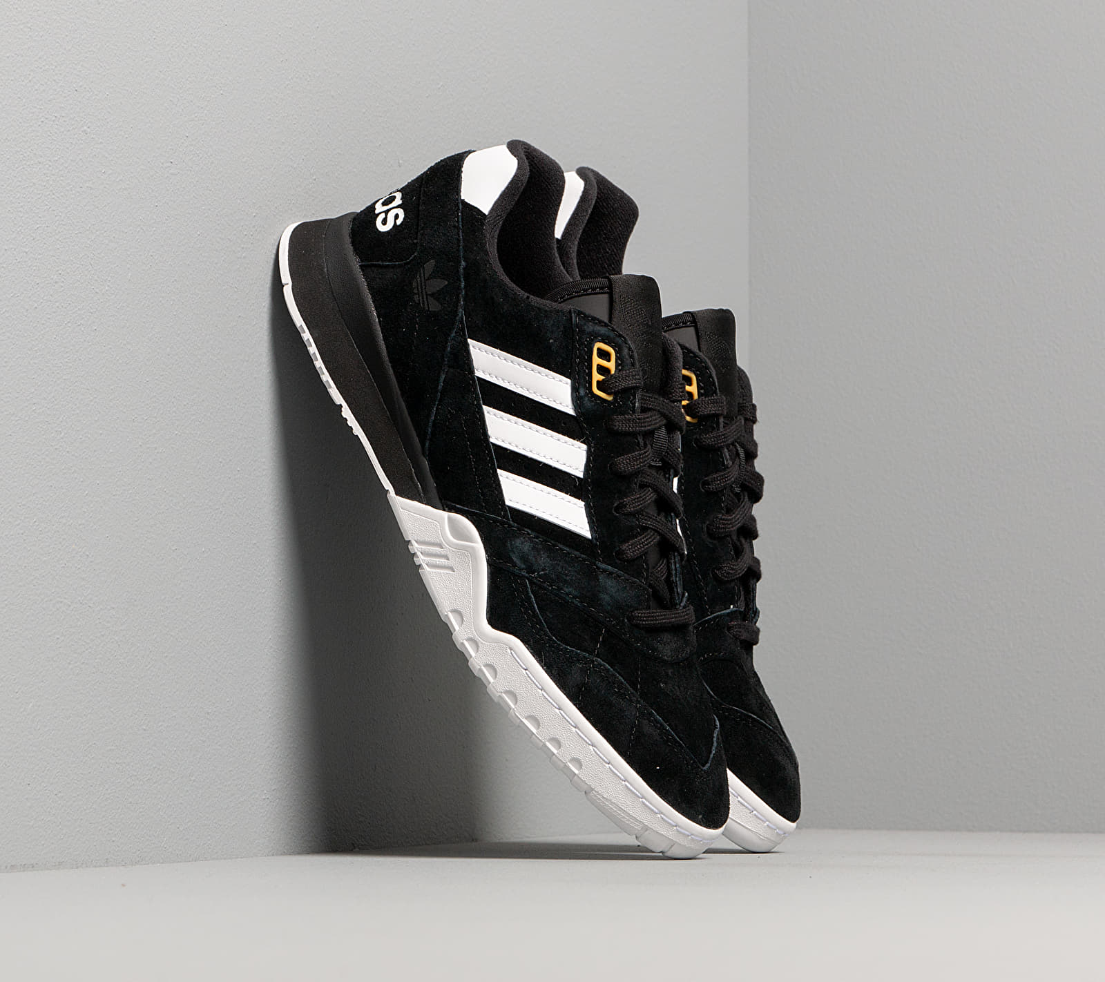 adidas A.R. Trainer Core Black/ Ftw White/ Active Gold