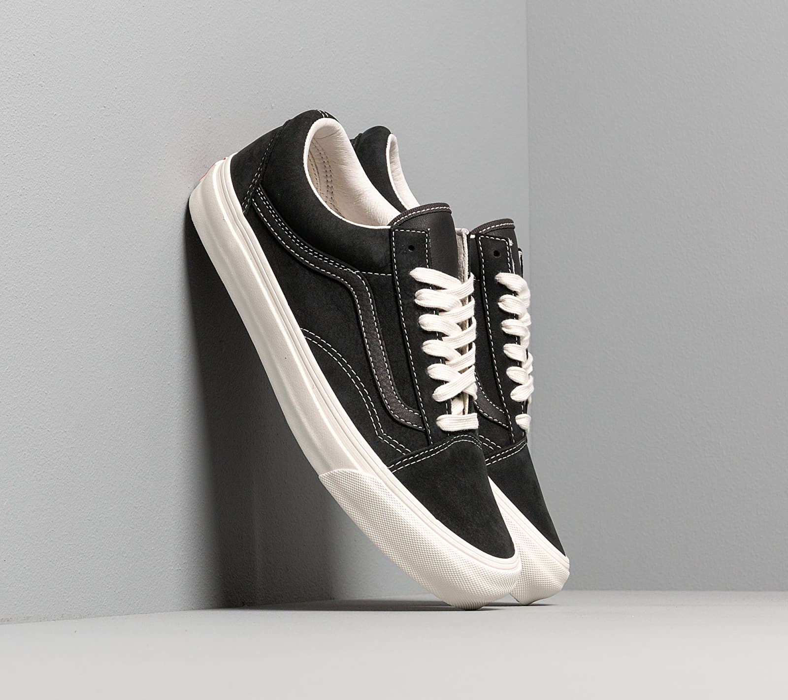 Vans OG Old Skool LX (Nubuck/ Leather) Raven/ Black VN0A4P3XTGJ1