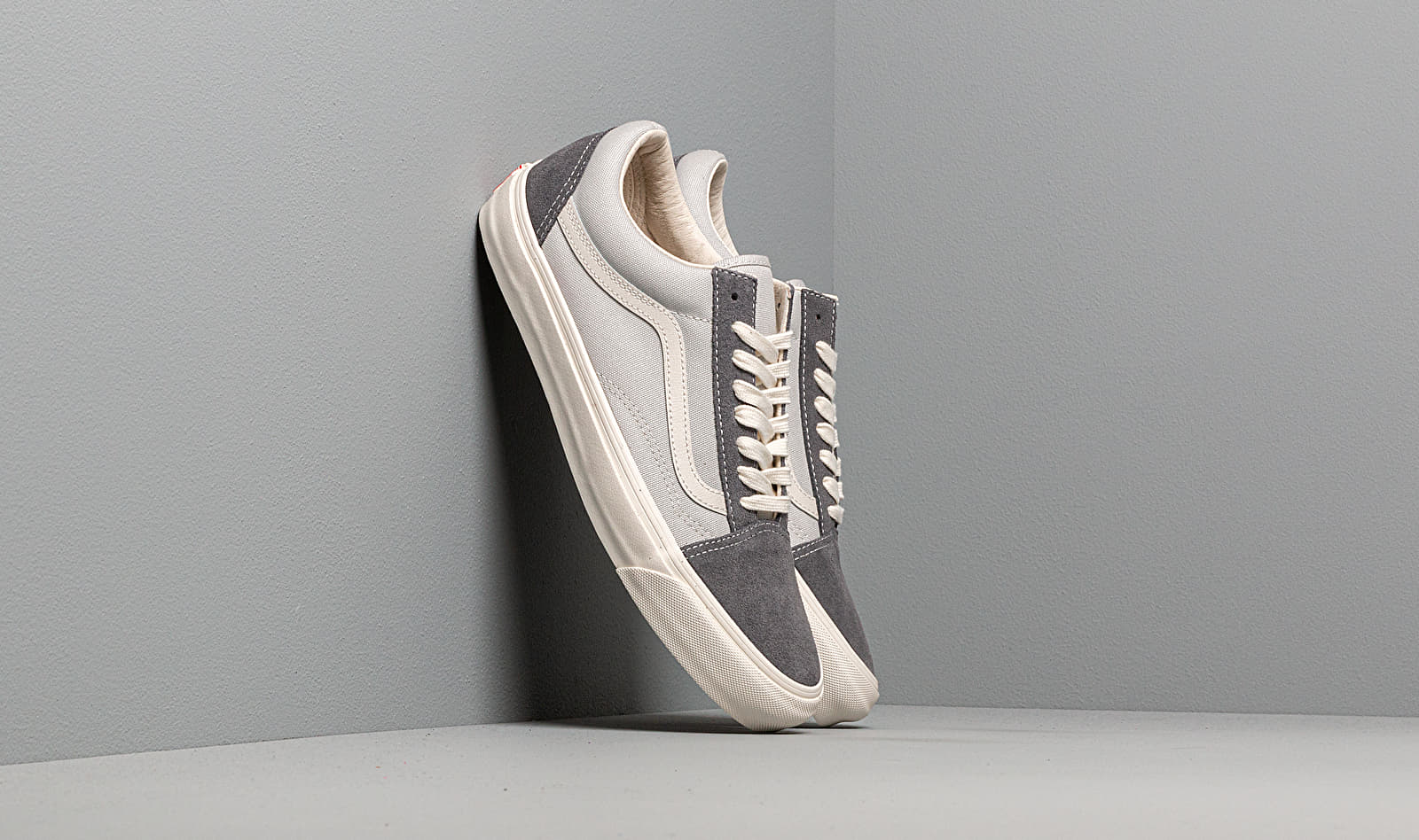 Vans OG Old Skool LX (Suede/ Canvas) Castlerock VN0A38FWVYZ1