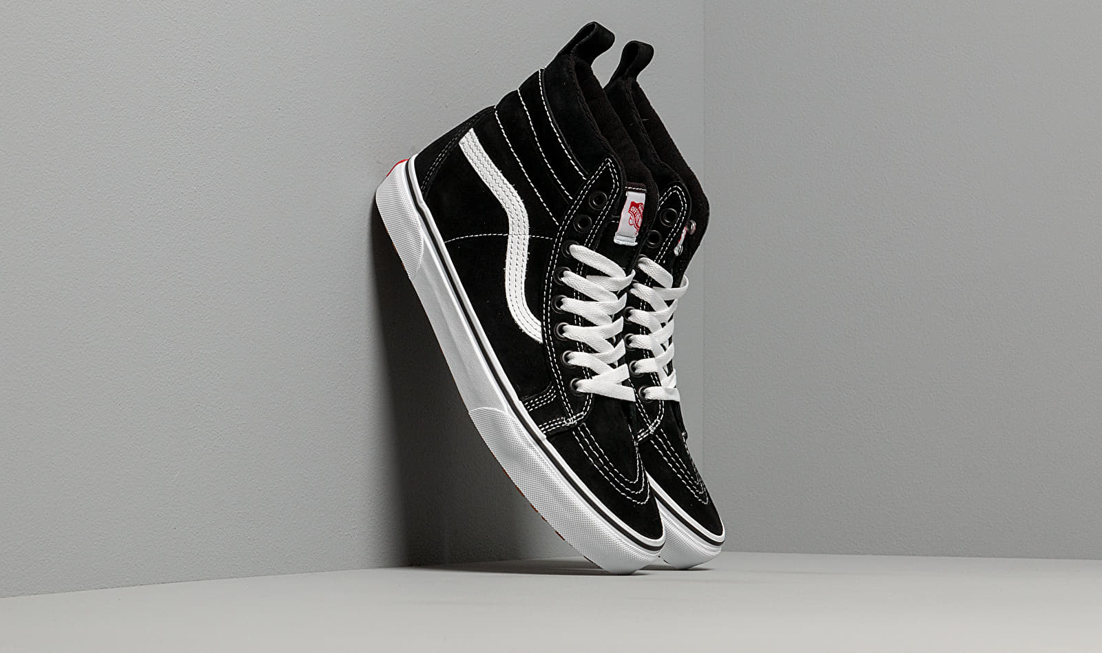 Vans Sk8-Hi Mte (Mte) Black/ True White VN0A4BV7DX61