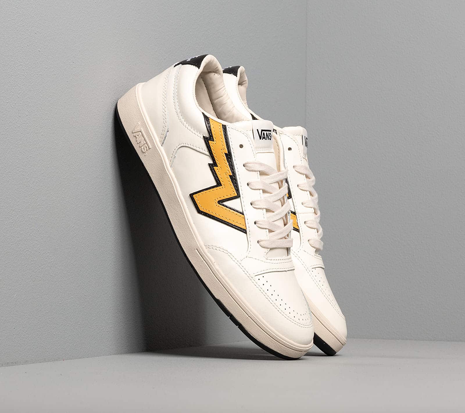 Vans Lowland ComfyCush Blt (Bolt) Marshmallow/ Turtledove/ Black VN0A54MG0801