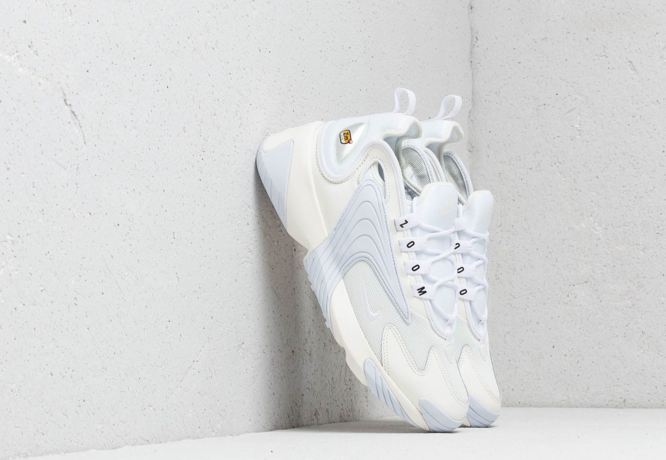 Nike Wmns Zoom 2K Sail/ White-Black AO0354-101