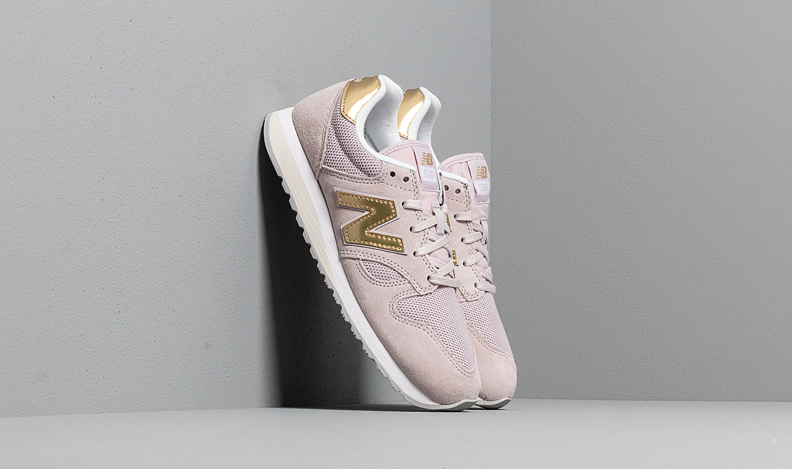 New Balance 520 Light Cashmere/ Classic Gold WL520GDC