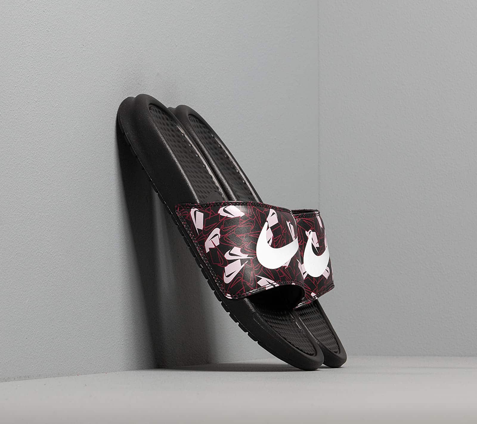 Nike Wmns Benassi Jdi Print Black/ Spruce Aura-Iced Lilac-Noble Red 618919-033