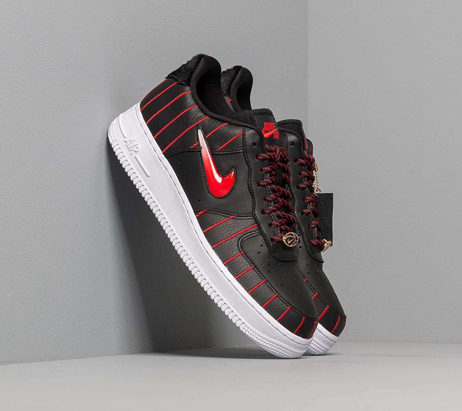 Nike W Air Force 1 Jewel QS Black/ University Red-Black CU6359-001
