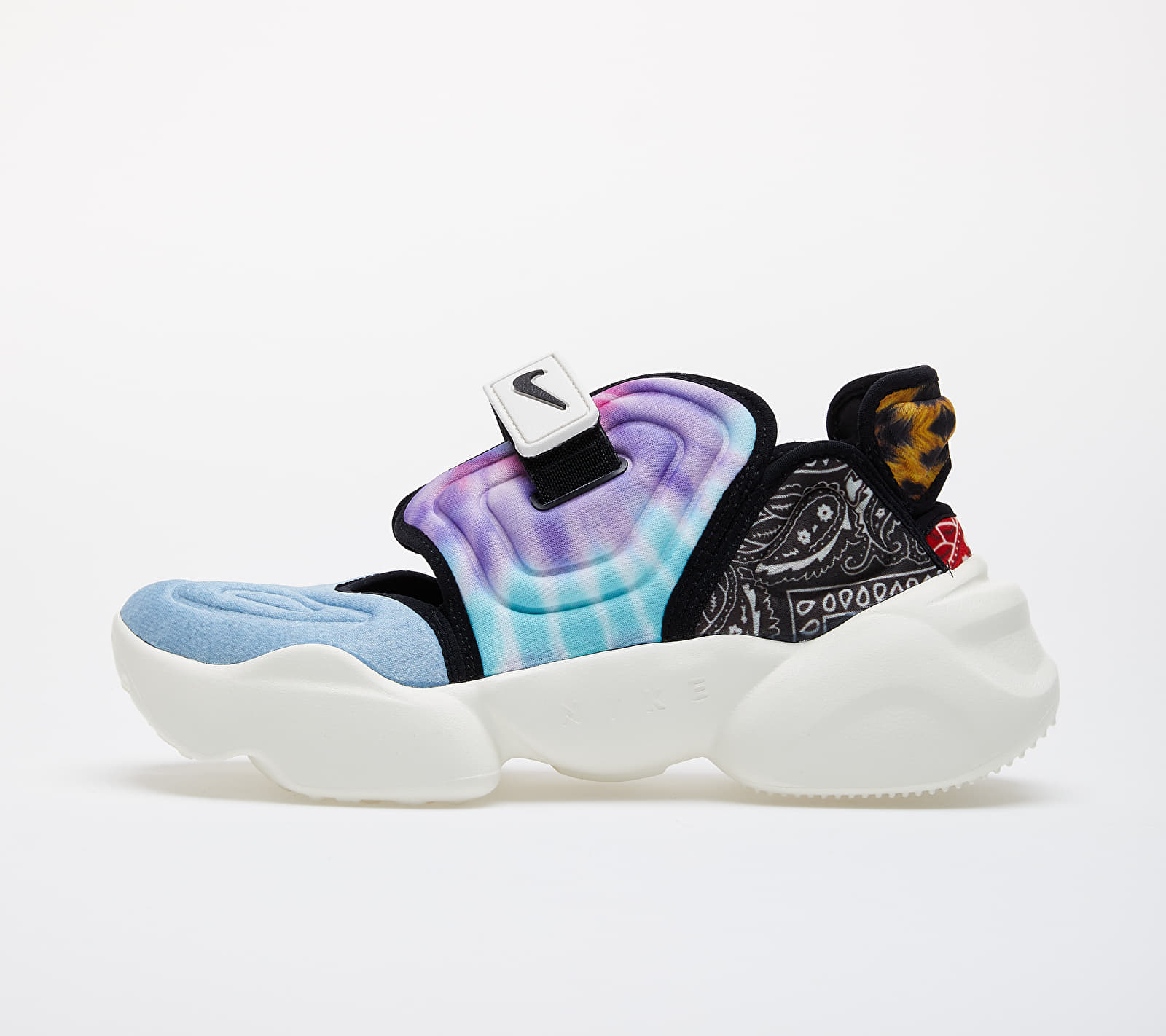 Nike W Aqua Rift Sail/ Black-Sail-Violet Star CW2624-101