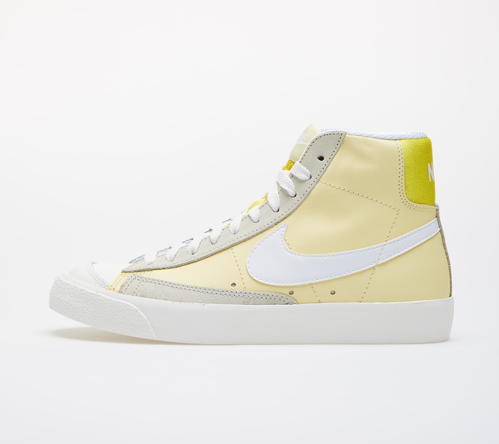 Nike Wmns Blazer Mid '77 Bicycle Yellow/ White-Opti Yellow-Fossil CZ0363-700