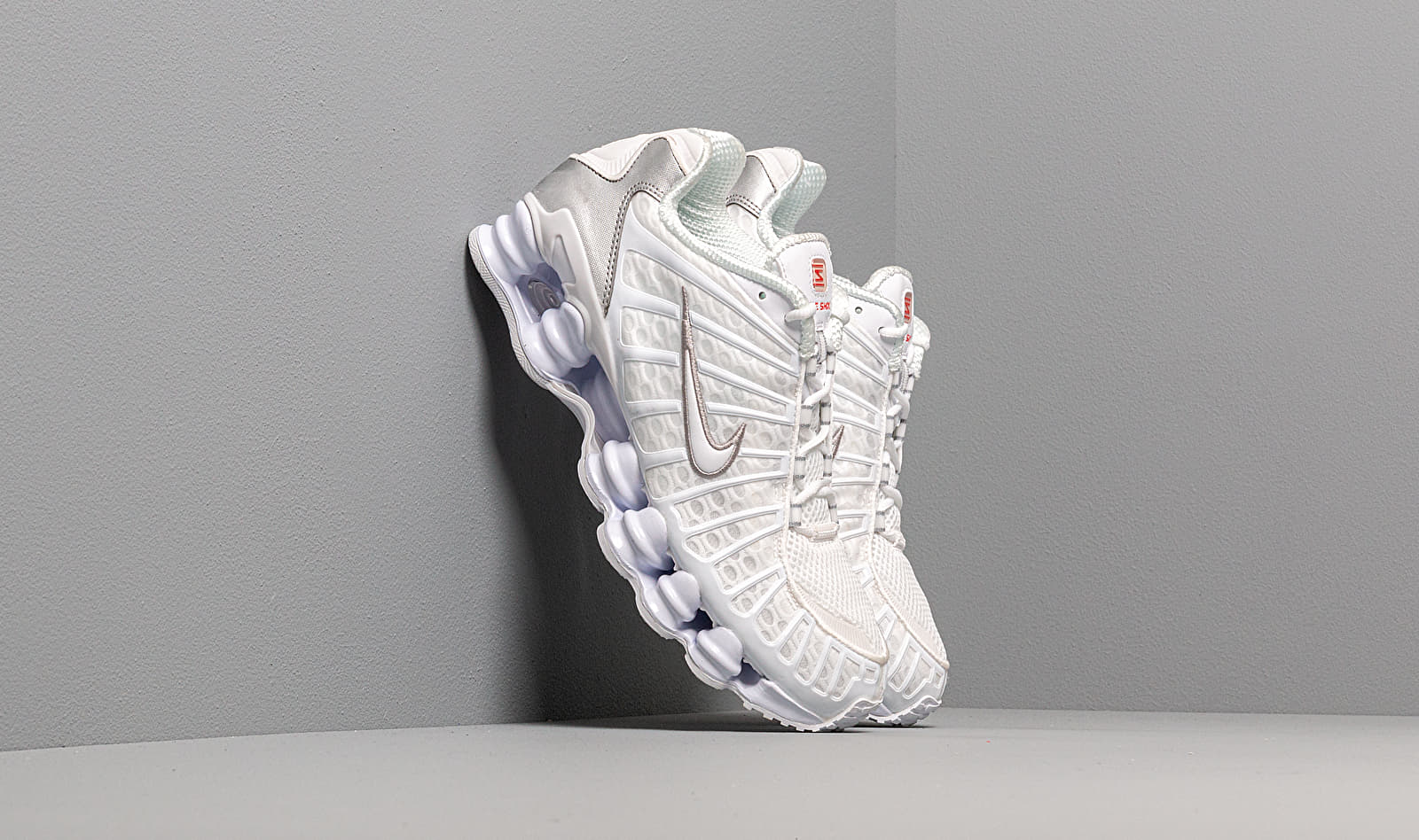 Nike Shox TL White/ White-Metallic Silver-Max Orange AV3595-100