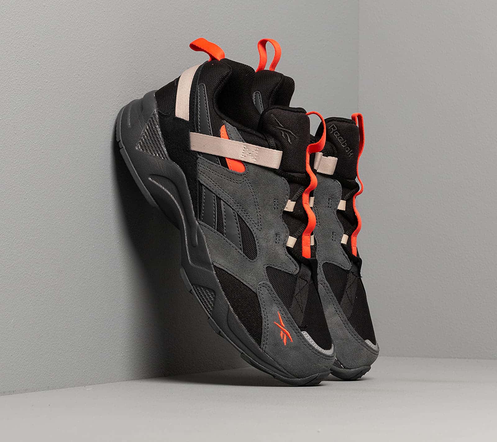 Reebok Aztrek 96 Adventure Black/ True Grey 8/ Modern Beige EG8917