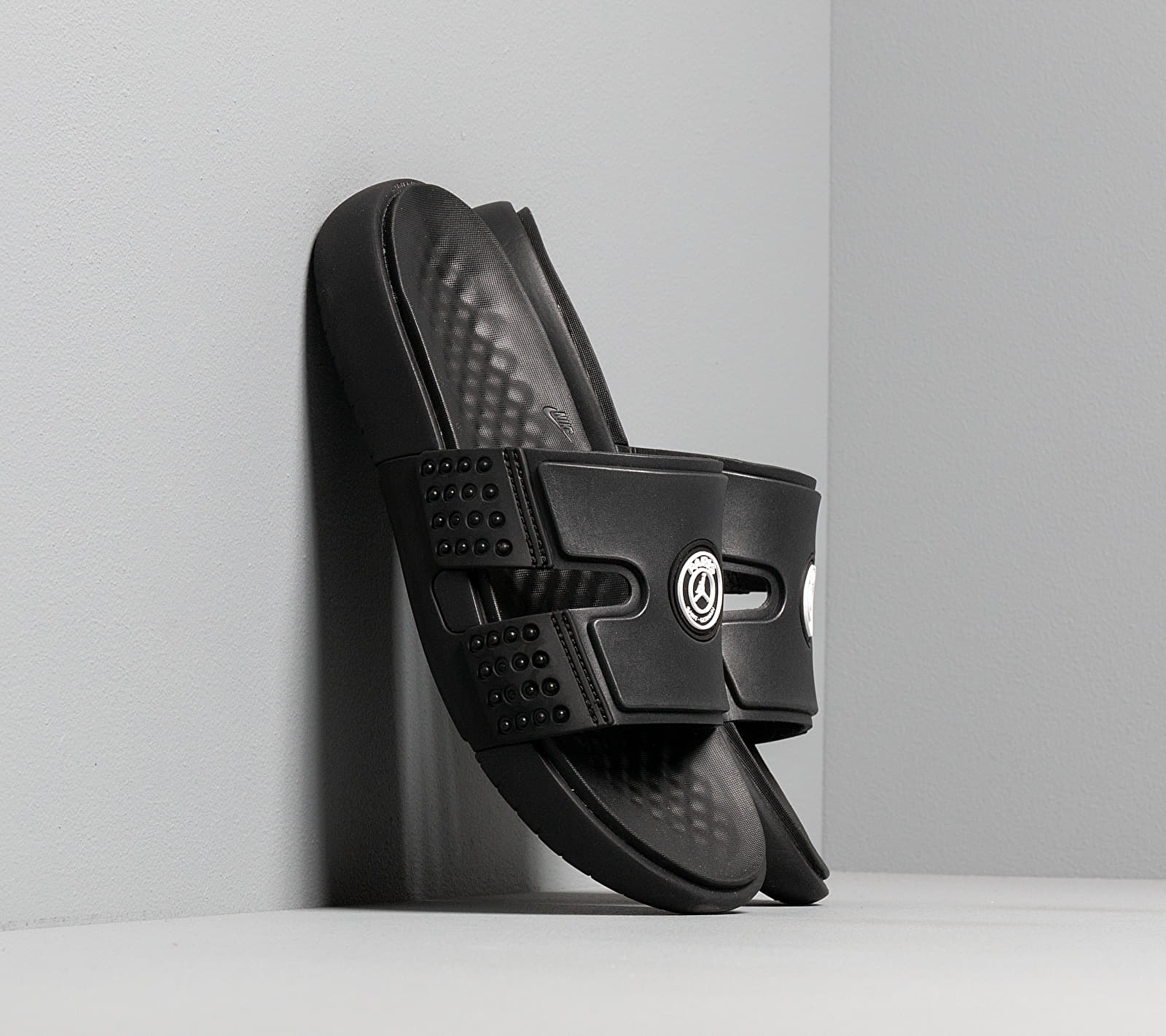 Jordan Hydro 8 QS Black/ White CV8451-001