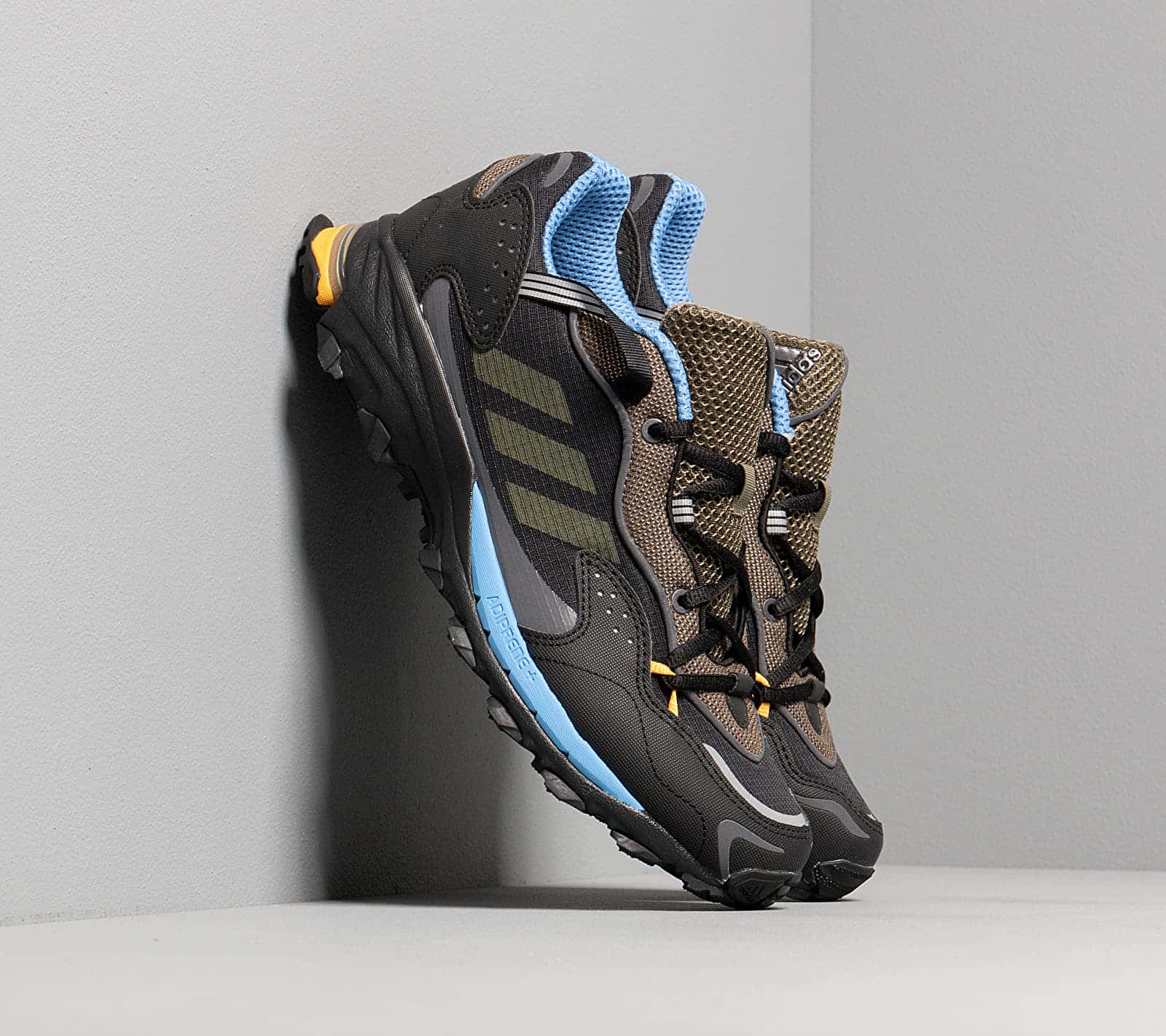 adidas Response Hoverturf GF6100AM Core Black/ Active Gold/ Branch FW0988