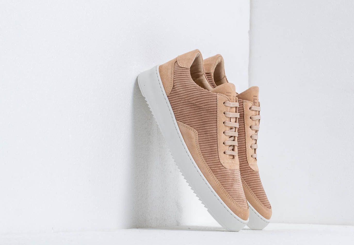 Filling Pieces Low Mondo Ripple Corduroy Beige 245269519190