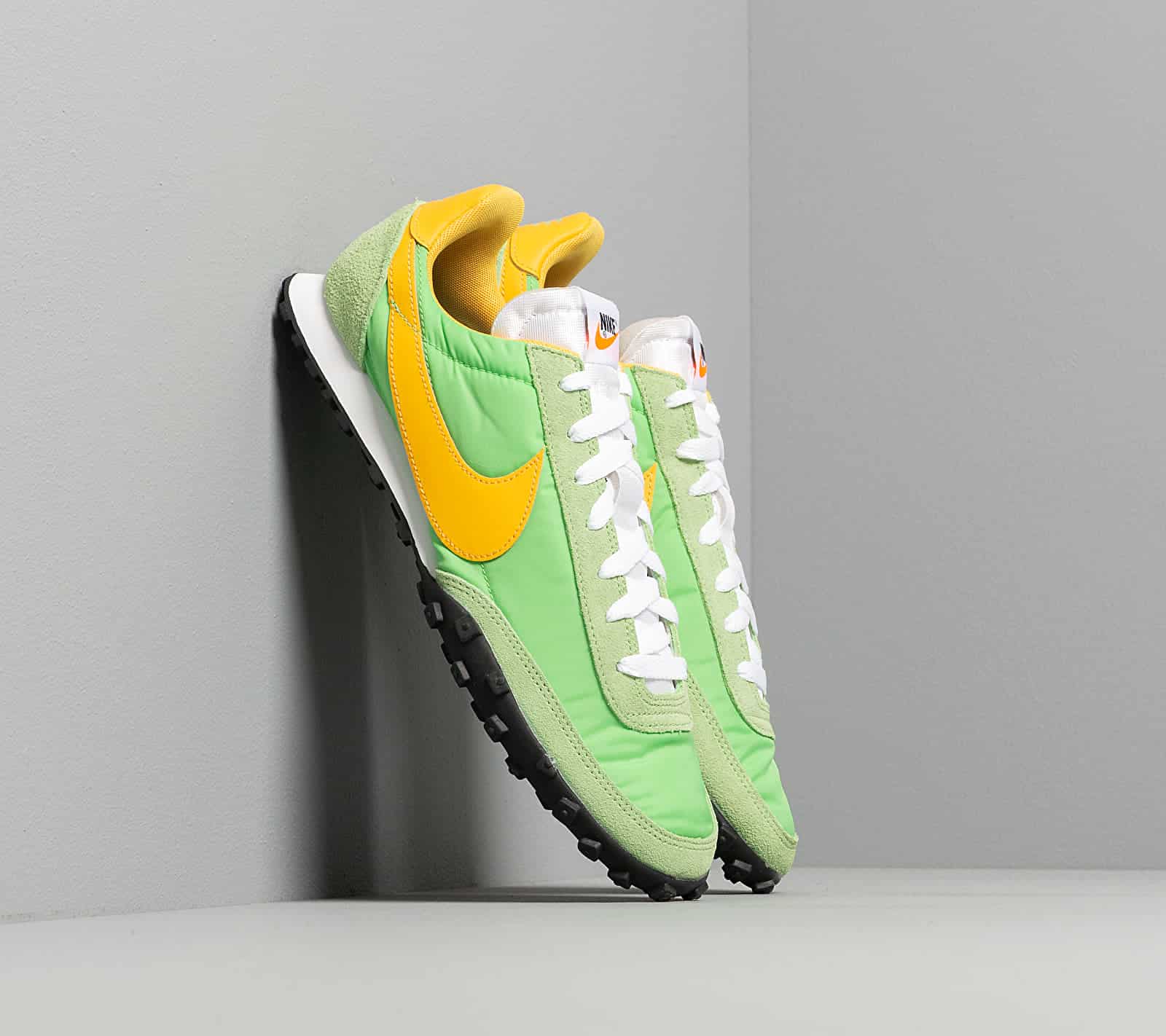 Nike Waffle Racer Green Nebula/ Amarillo-Eucalyptus Fog CN8115-300