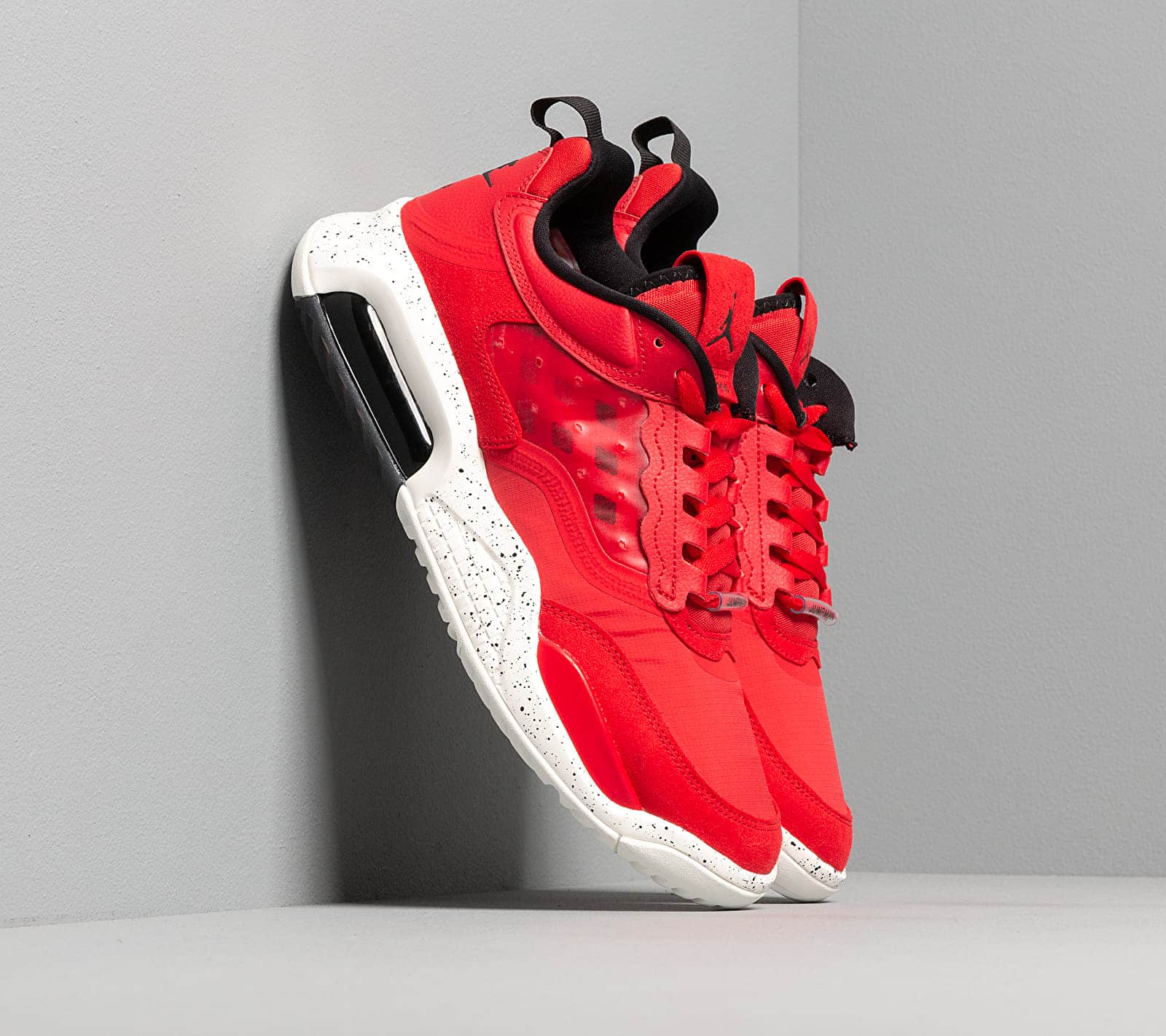 Jordan Max 200 Fire Red/ Black-Sail CD6105-601