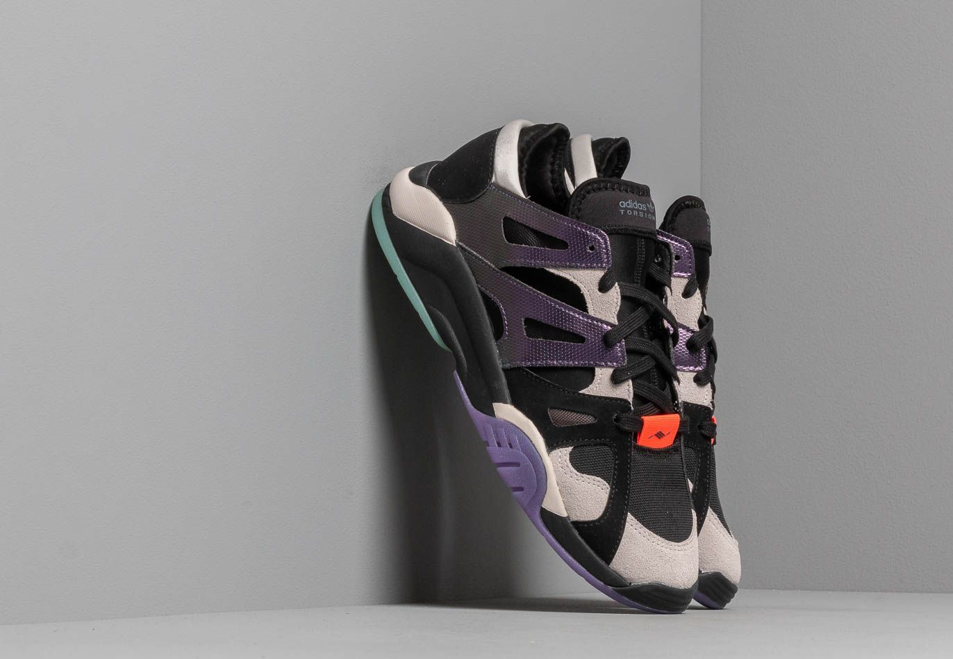 adidas Dimension Lo Core Black/ Raw White/ Actpur BC0623