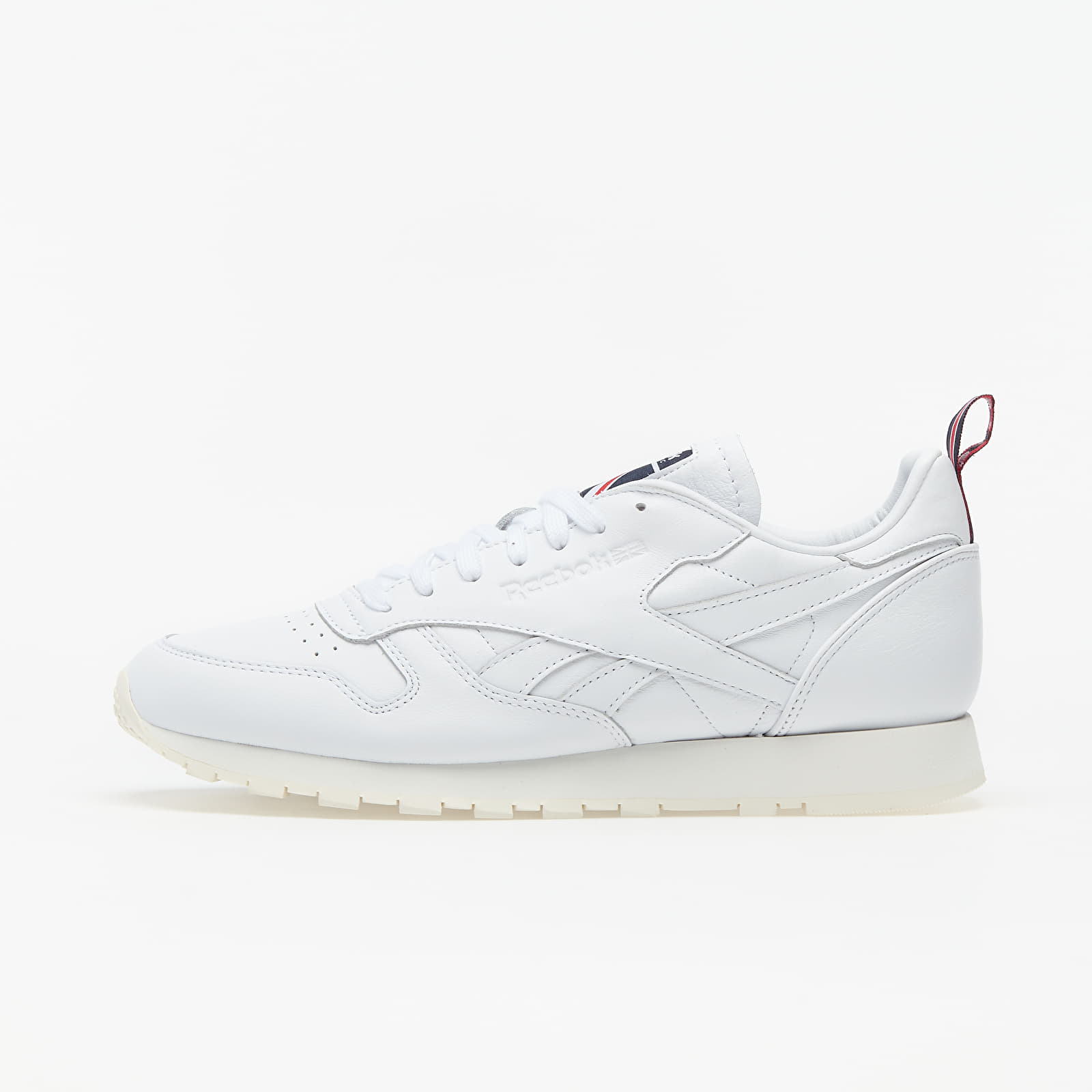Reebok Classic Leather White/ Chalk/ Vector Navy FW7796