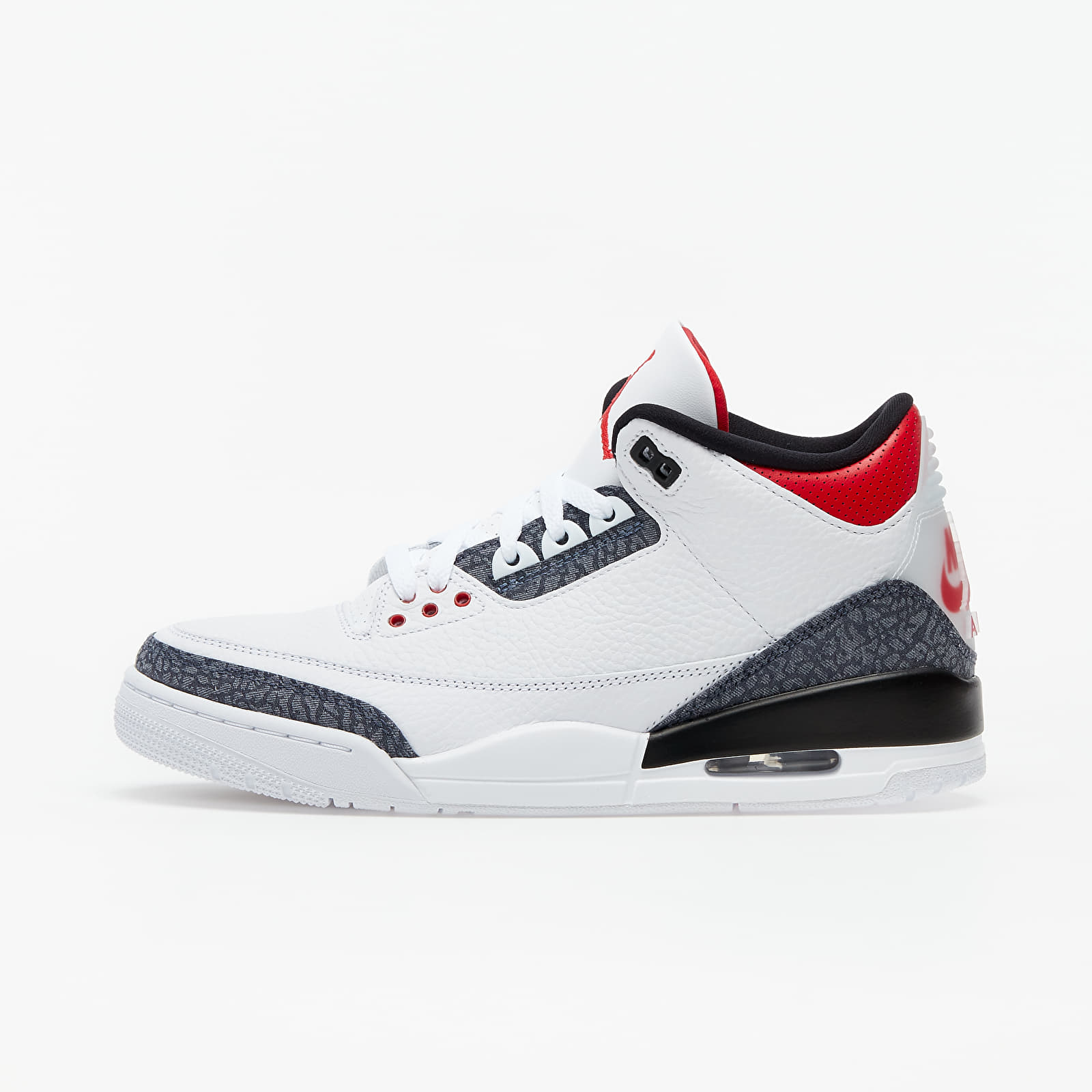 Air Jordan 3 Retro SE White/ Fire Red-Black CZ6431-100
