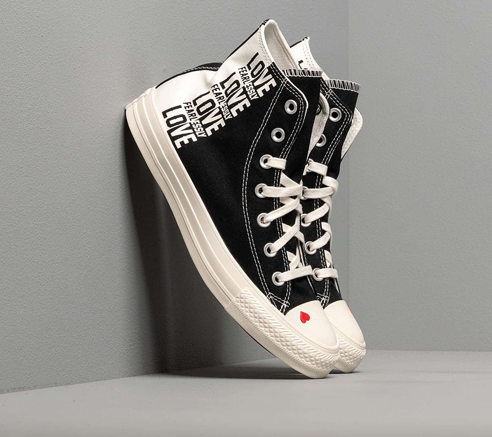 Converse Chuck Taylor All Star Black/ Egret/ University Red 567309C