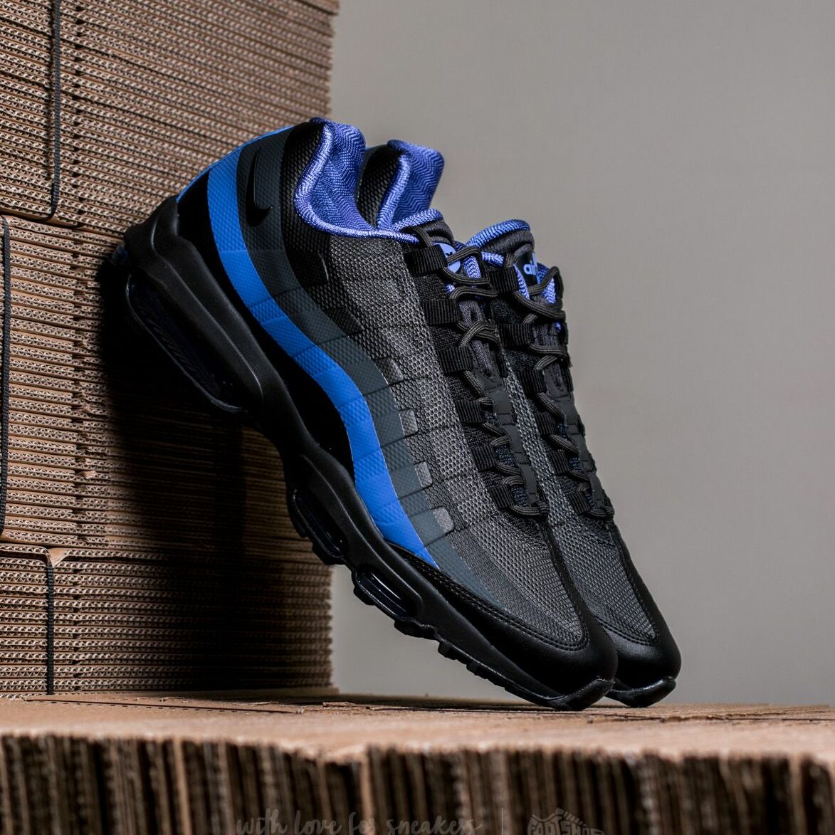 Nike Air Max 95 Ultra Essential Black/ Black-Paramount Blue 857910-004