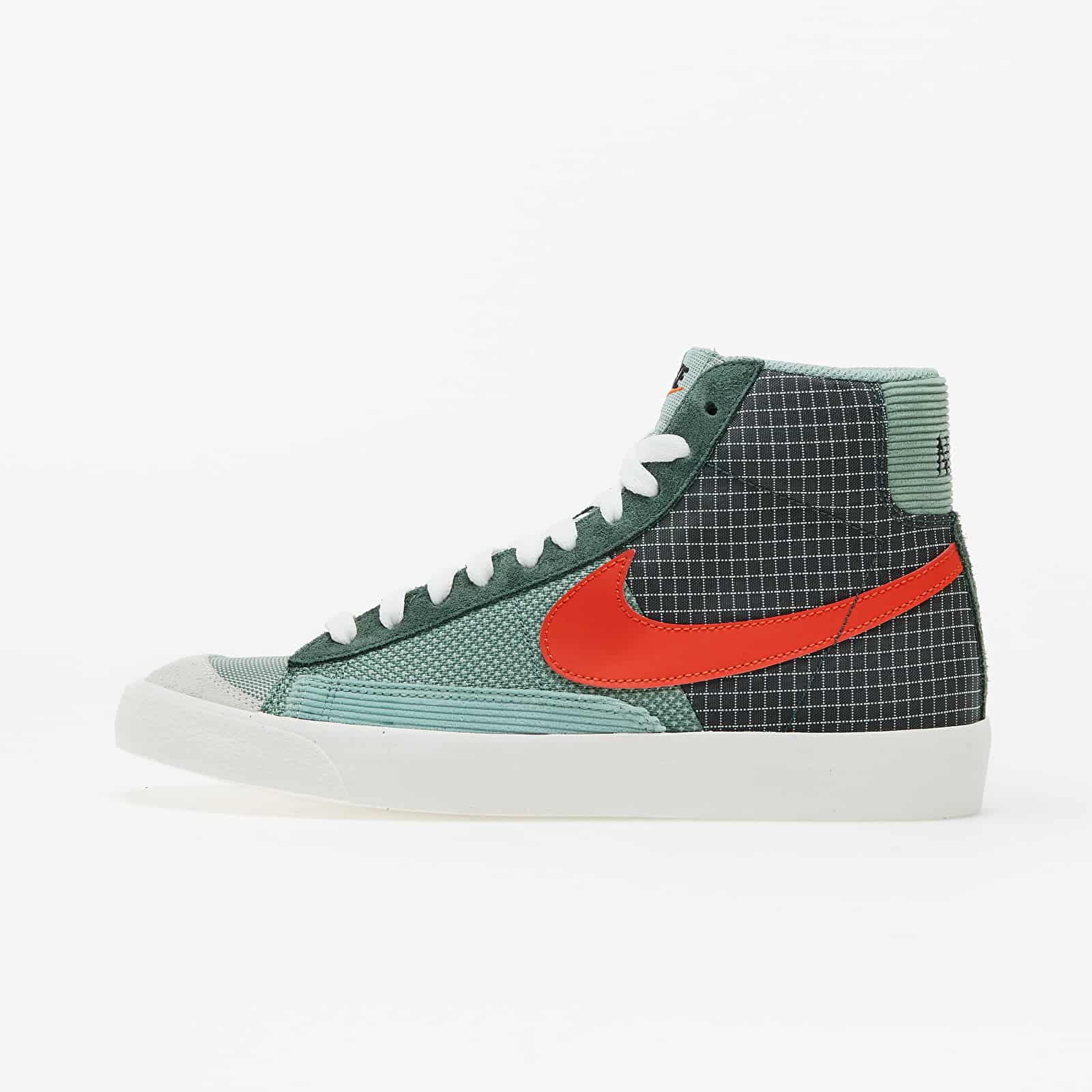 Nike Blazer Mid '77 Patch Dutch Green/ Tm Orange-Galactic Jade DD1162-300 Nike Blazer Mid '77 Patch Dutch Green/ Tm Orange-Galactic Jade DD1162-300