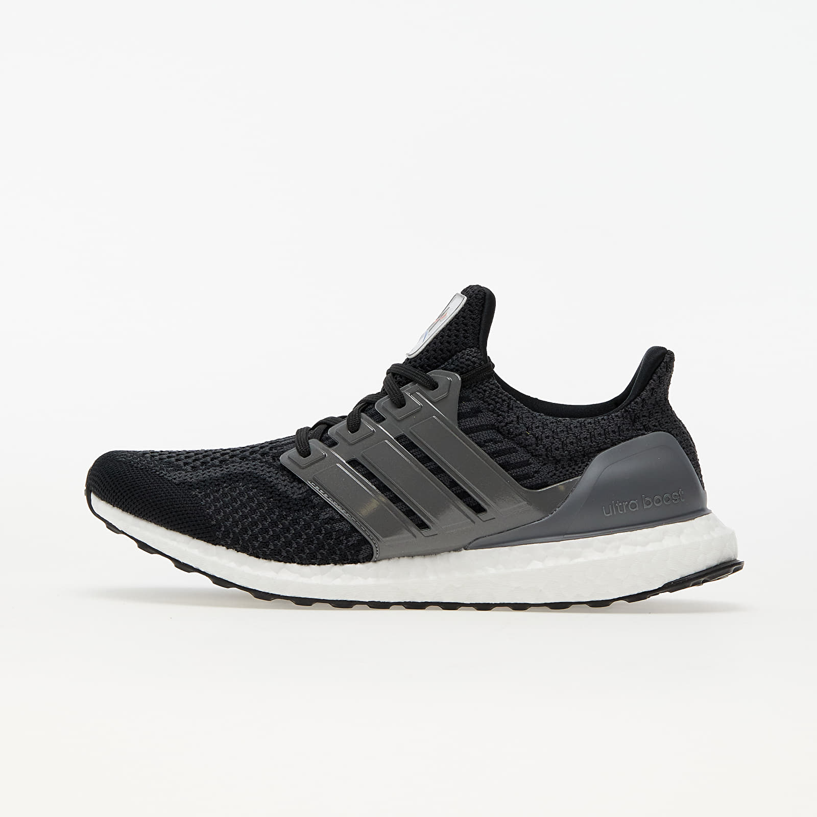 adidas UltraBOOST 5.0 DNA Core Black/ Iron Metalic/ Carbon FZ1855