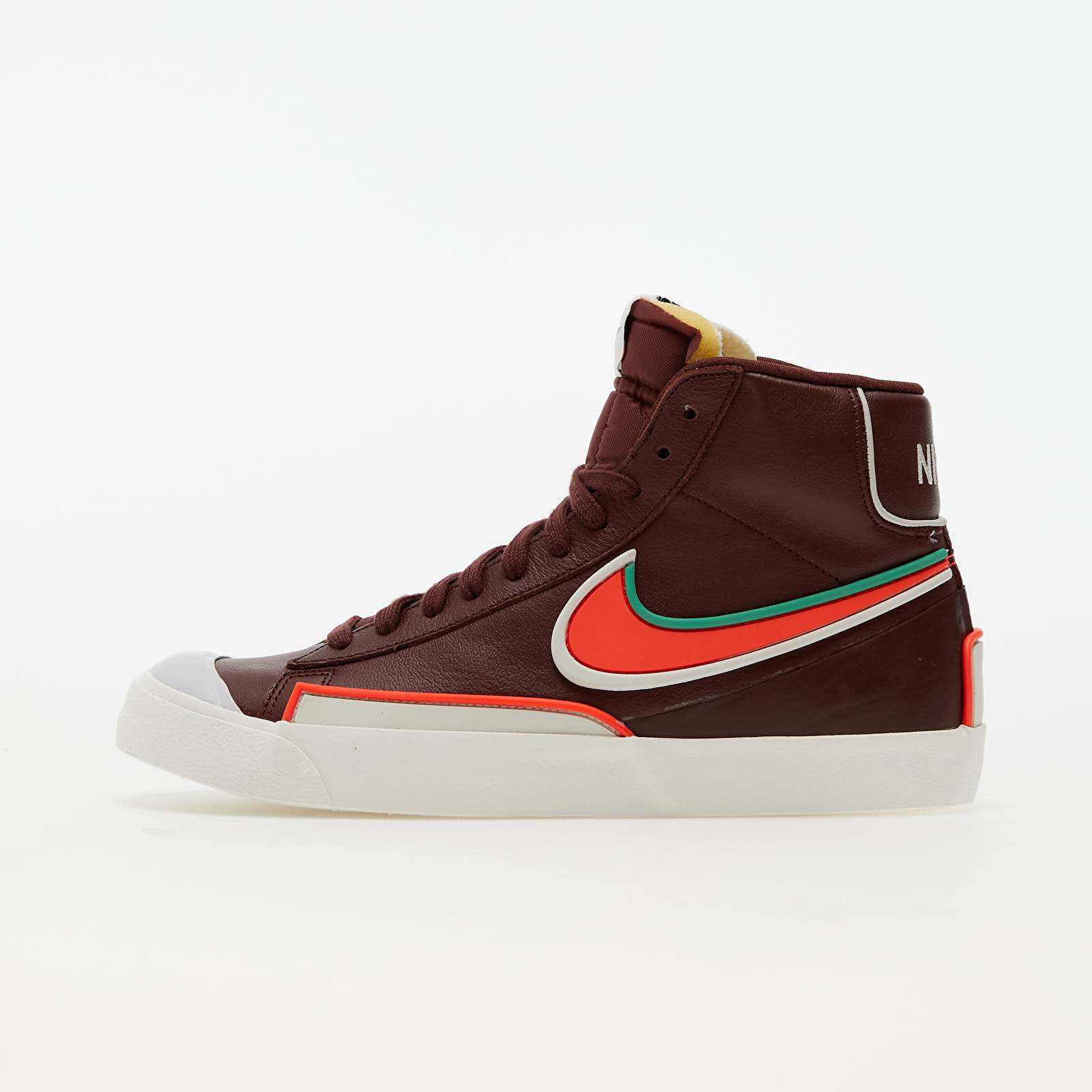 Nike Blazer Mid '77 Infinite Bronze Eclipse/ Bright Crimson-Light Bone DA7233-200